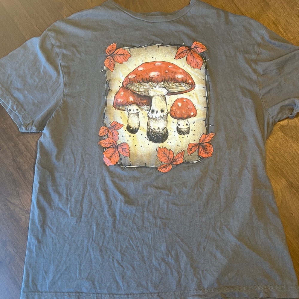 Hot Topic Gray Tee with Red Mushroom Design